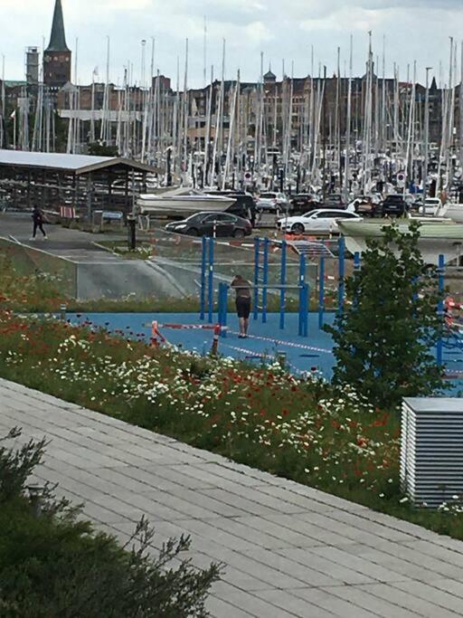 Bo Med Stil Og Udsigt Til Aarhus Lystbadehavn Leilighet Eksteriør bilde