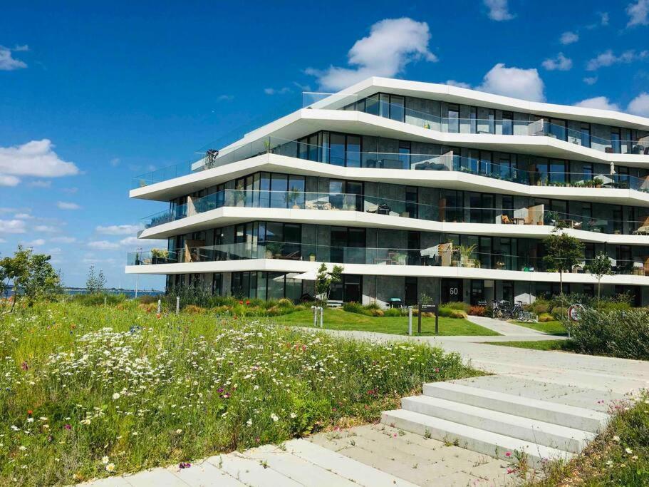Bo Med Stil Og Udsigt Til Aarhus Lystbadehavn Leilighet Eksteriør bilde